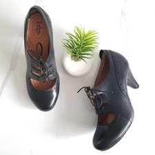 clarks lace up heels