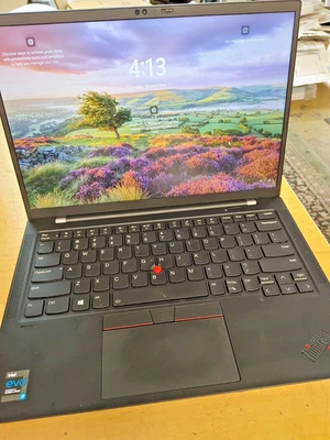 Lenovo ThinkPad X1 Carbon Gen 9 Core i7-1185G7@ 3.0GHz,16GB RAM,256GB SSD, WIN11 Foto 1 de 4