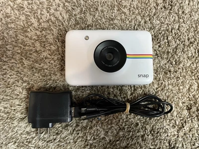 Polaroid Snap 10.0 MP Polaroid Digital Camera White with AC Adapter - FREE SHIP! - Image 1 of 4