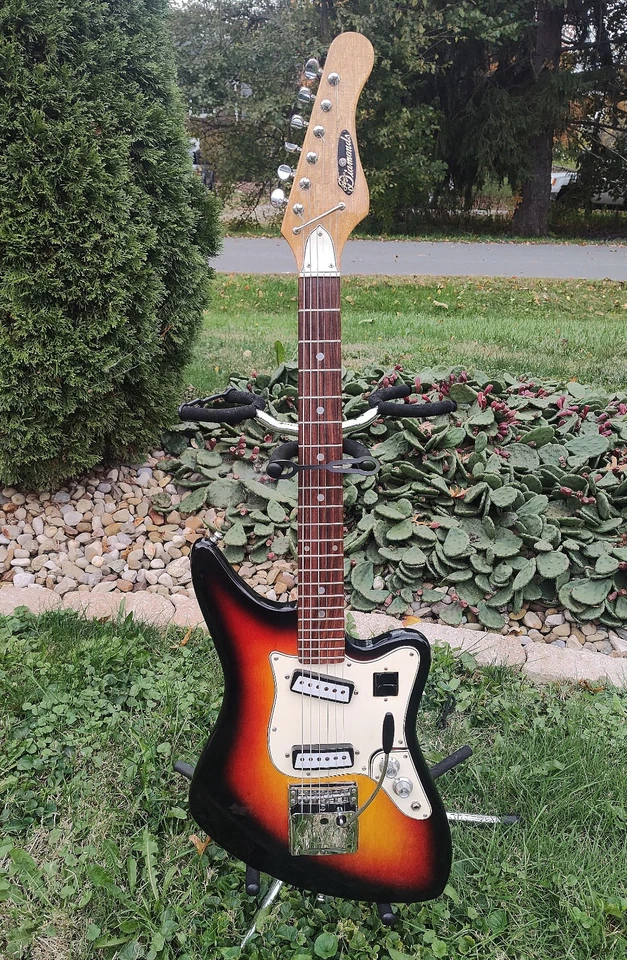 Nice Rare Early Vintage Aria Arai Diamonds Univox Matsumoku 1532T Offset Guitar - Image 1 of 4