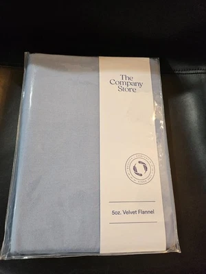 The Company Store Legends Hotel Terciopelo Franela Sábana Plana 66x96 Foto 1 de 3