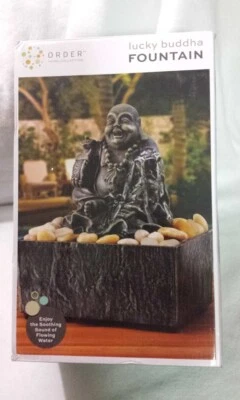 Lucky Buddha 桌面水喷泉和石头,原包装盒家庭收藏 — 第 1/4 张图片