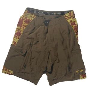 Sample Pair Of Oakley Software MTB Cargo Shorts Size Large