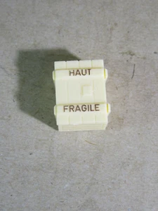 484X DINKY Frankreich 1 Kasten Fragile Kunststoff Beige Teil Ersatz- für Dukw - Bild 1 von 7