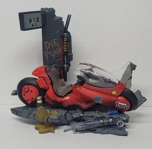 AKIRA Mini Motorrad und Neo-Tokyo Street Base K&M Custom Figur - Bild 1 von 10