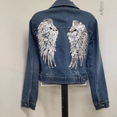 Jaqueta jeans feminina Venus Angel Wings tamanho 2 azul denim prata lantejoulas manga longa - Imagem 1 de 4