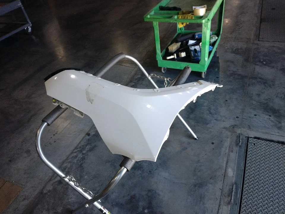 Toyota RAV4 2019 guardabarros delantero derecho blanco 671313 usado 55.000 millas Foto 1 de 4