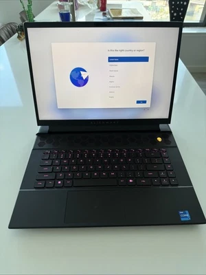 	 Alienware m16 QHD+ 165Hz Gaming Laptop - Intel Core i7 - 16GB Memory - NVIDIA  - Image 1 of 2