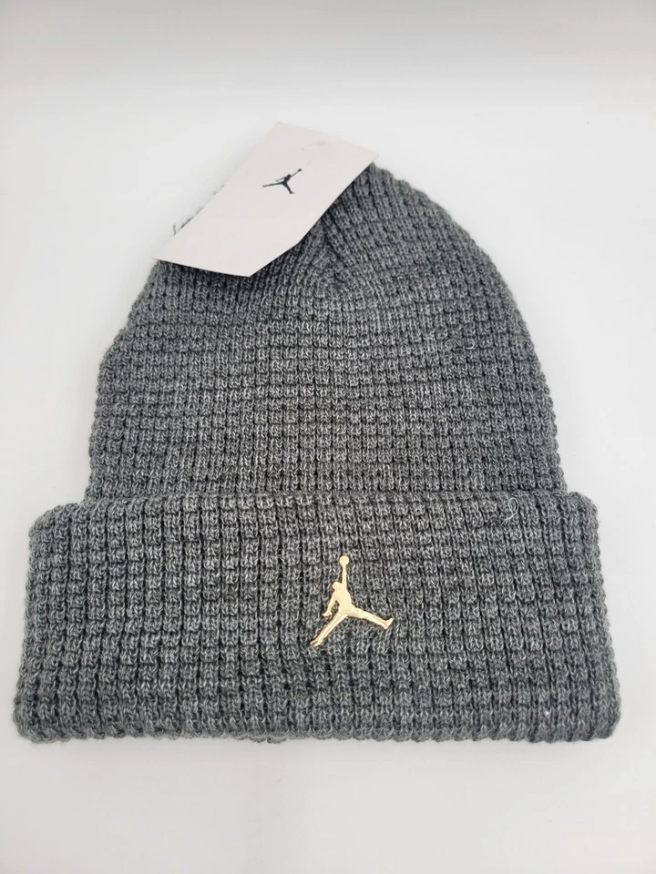 Nike Air Jordan Metal Logo Utility Cuffed Beanie Adult Unisex Carbon DM8272-091