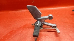 PEDANA PEDALINO LEVA ANTERIORE DESTRO SYM SB 250 NI 2012 2013 2014 VEDI FOTO - Foto 1 di 8