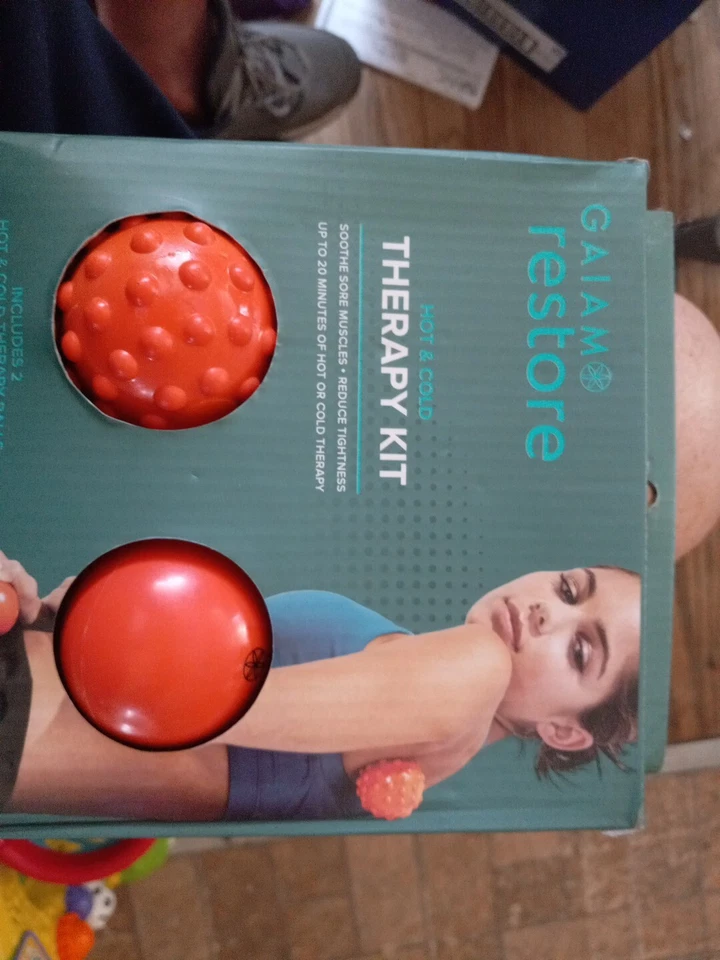 Bolas de terapia fría y caliente GAIAM RESTORE REGISTRADAS CON LA FDA Foto 1 de 3