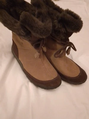 Cushe Sheepskin Suede Fur Lined Ankle Boots Size 3-4 New Without Box - Image 1 of 4