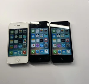 Lot Of 3 Apple IPhone 4/4s For Parts - Picture 1 of 20