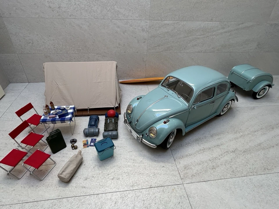 Volkswagen Maggiolino Beetle 1/8 Hachette completo  - Immagine 1 di 4