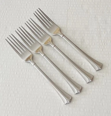 Pfaltzgraff 18/0 Stainless Satin Wentworth 4 Dinner Forks Frost Handle - Image 1 of 4