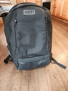 Yeti Crossroads Black 27L Backpack - Picture 1 of 10