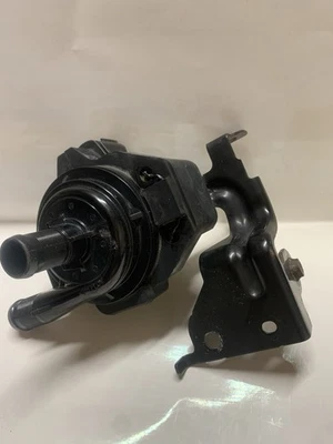 2016-2024 INFINITI Q50 Q60 ENGINE AUXILIARY ELECTRIC WATER COOLAN PUMP - Image 1 of 4