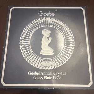 1979 Annual Crystal Plate VTG Goebel W. Germany Jahresteller w Box Praying Boy - Picture 1 of 4