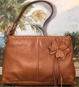 Cartera de hombro Preston & York correa cuero marrón cosido flor borla acento - Imagen 1 de 12