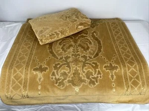 Vtg MCM Hampton Manor 2 Bath Towel Set Gold Prop Velour Fleur De Lis - Picture 1 of 10