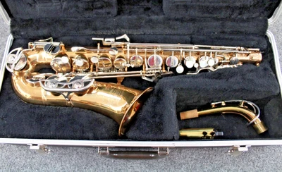 Saxofón alto Selmer Bundy II para principiantes y estudiantes con estuche rígido (usado) Foto 1 de 4