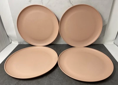 Mainstays Plastic Dinner Plates, 10.25” Round, Set Of 7, Pink/Coral BPA Free - Image 1 of 4