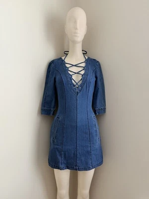 Vestido jeans Bebe feminino azul denim tamanho 00 manga recorte frontal zíper traseiro - Imagem 1 de 4