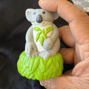 Fisher Price Little People Zoo Talkers Gray Koala Bear Leaves Zoo Animal Toy A3 - Picture 1 of 3
