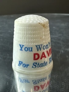 Vintage David Pryor State Representative Kunststoff Fingerhut - Bild 1 von 4
