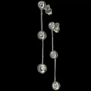 ORECCHINI DONNA PENDENTI 6 SFERE DI DIAMANTI 0,12 KT ORO BIANCO 18 CARATI NUOVO. - Foto 1 di 14