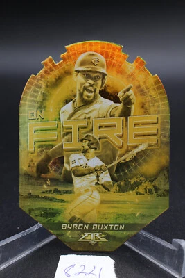 2022 Topps Fire - On Fire Gold Minted #EF-27 Byron Buxton - Image 1 of 2