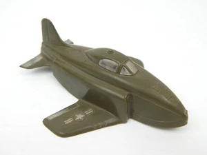 1K MARX Twin Jet Kampfflugzeug Hartgrün Kunststoff Reibmotor nur Gehäuse - Bild 1 von 4