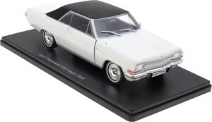 Atlas Edition 1:24th  scale diecast 1965 white Opel Diplomat V8 Coupe   NP05