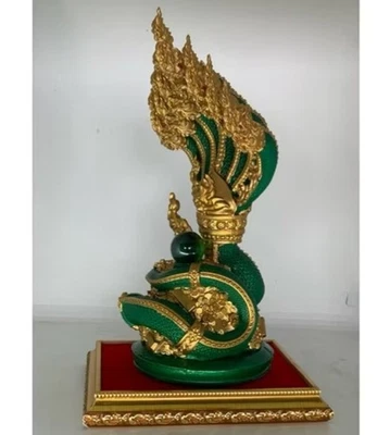 Naga 7 Cabezas Estatua Mezcla Nampee Leklai Polvo Sagrado Dragón de la Suerte Amuleto Tailandés Foto 1 de 4