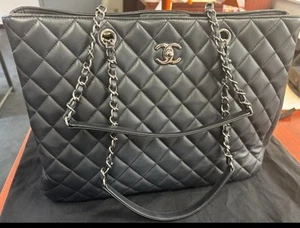 Chanel Timeless Classic Large Chainlink Strap bag - Picture 1 of 12