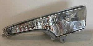 Genuine Nissan Altima (2013-16) Right Side Turn Signal Light #949464 - Picture 1 of 6