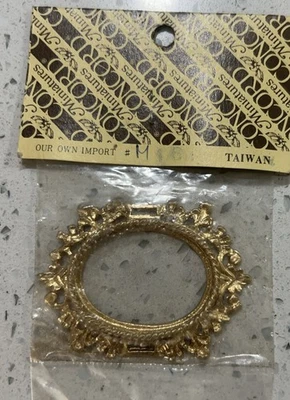 Marco de metal dorado miniatura para casa de muñecas Concord de colección Foto 1 de 4