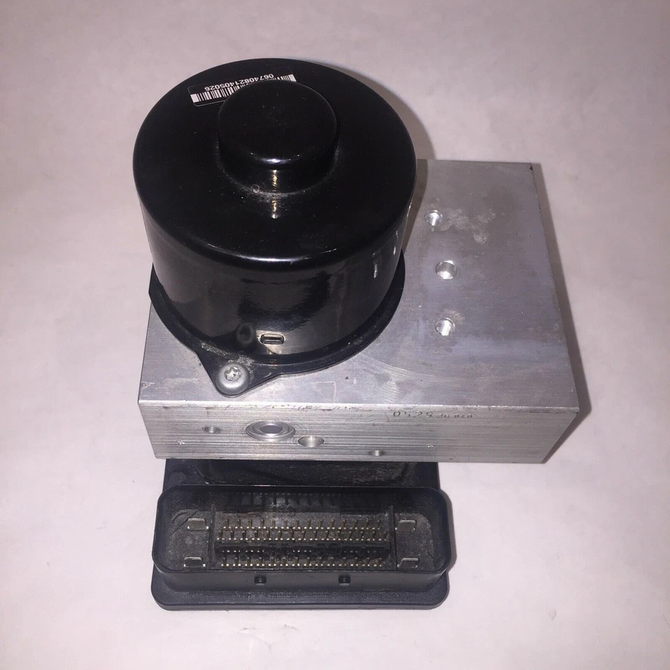 BOMBA DE FRENO ANTIBLOQUEO MERCEDES BENZ C240 ABS C320 2001 2002 OEM A0034319412 Foto 1 de 4