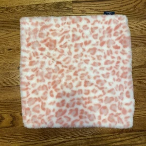 Phantoscope Pink Spotted Pillow Cover Leopard Animal Print Rare 18x18 RARE Soft - Picture 1 of 4