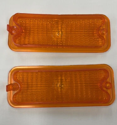 GM 73 74 75 76 77 78 79 80 GMC CHEVROLET TRUCK C10 PARK LIGHT LENS AMBER LH&RH - Image 1 of 3