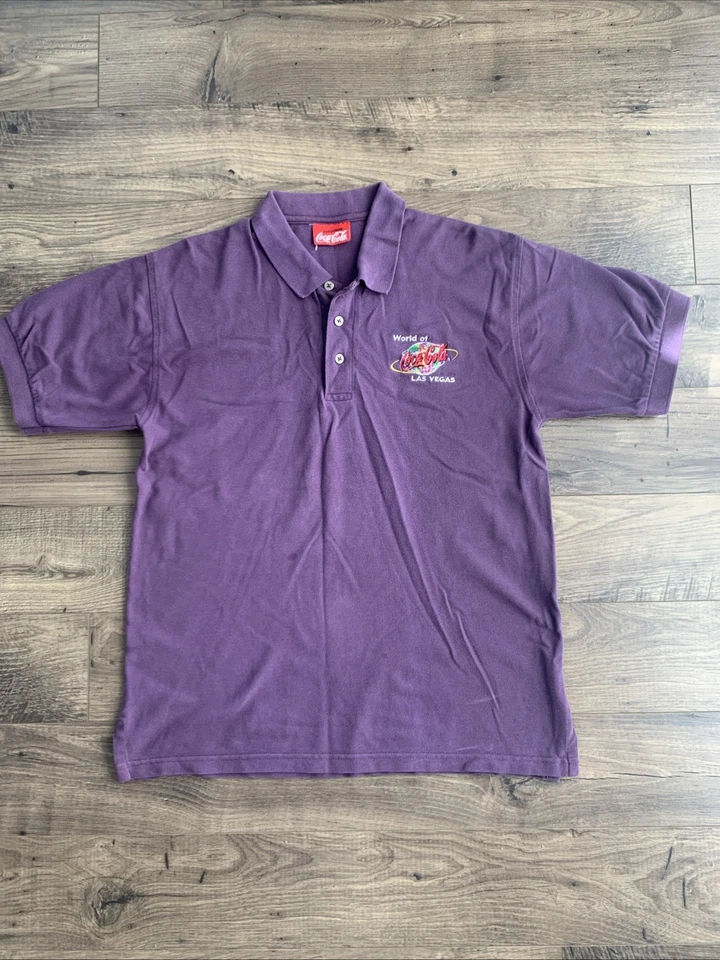 Camisa Polo Coca Cola Especiada Para Hombres Rosa Mediana Hecha en EE. UU. Preppy Coleccionista Golf Foto 1 de 4
