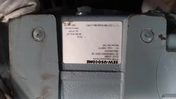 SEW EURODRIVE - SA47 AM90 - Three phase electric motor - Like new - Photo 1/1