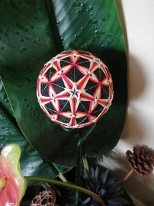 Beautiful 4" Handmade Japanese Temari Ball - Picture 1 of 4