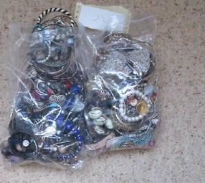 Modeschmuck gemischtes Konvolut - alles tragbar - 2,5kg - Bild 1 von 8