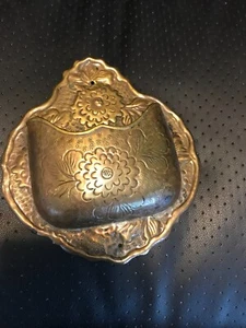 Antique Stamped Brass Match Safe Patterned with Flowers - AO vb - Picture 1 of 2