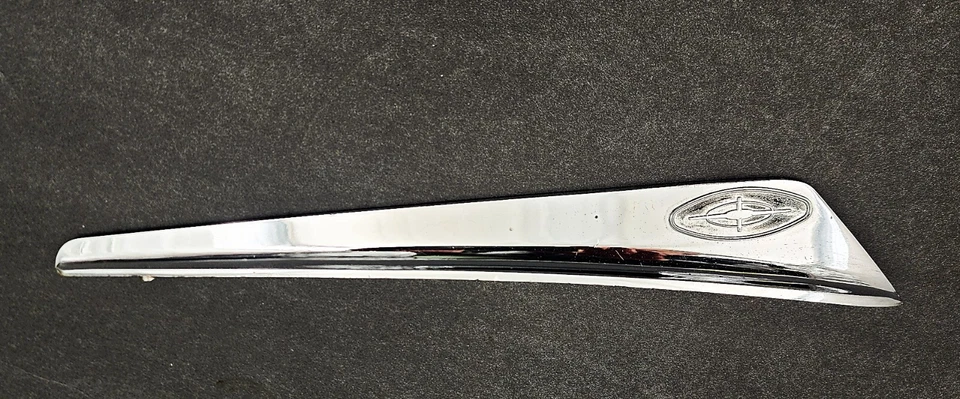 Ford Galaxie Country 1963 sedán guardabarros techo cromo adorno Bullseye decoración Foto 1 de 4