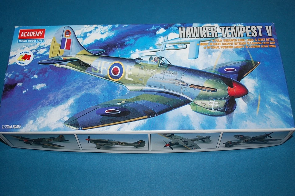 Academy 1669 - Hawker Tempest V   scala 1/72 - Immagine 1 di 1