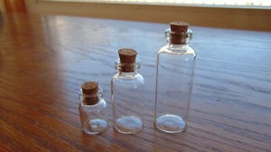 3 pcs Dollhouse Miniature Cork Bottle Kitchen Glass Jar Set ~ 3 Sizes - Picture 1 of 1