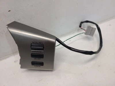 2005-07 Nissan Xterra Column Switch - Cruise W/O Audio  - Image 1 of 4