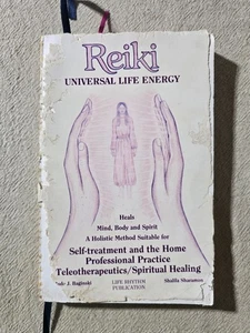 Reiki: Universal Life Energy by Shalila Sharamon - Paperback - Bild 1 von 2